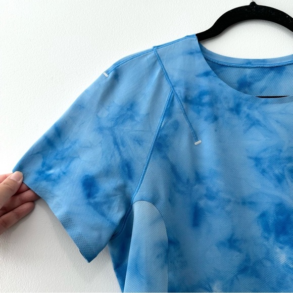 lululemon athletica Blue Tie-Dye Short Sleeve Tee - Picture 5 of 14